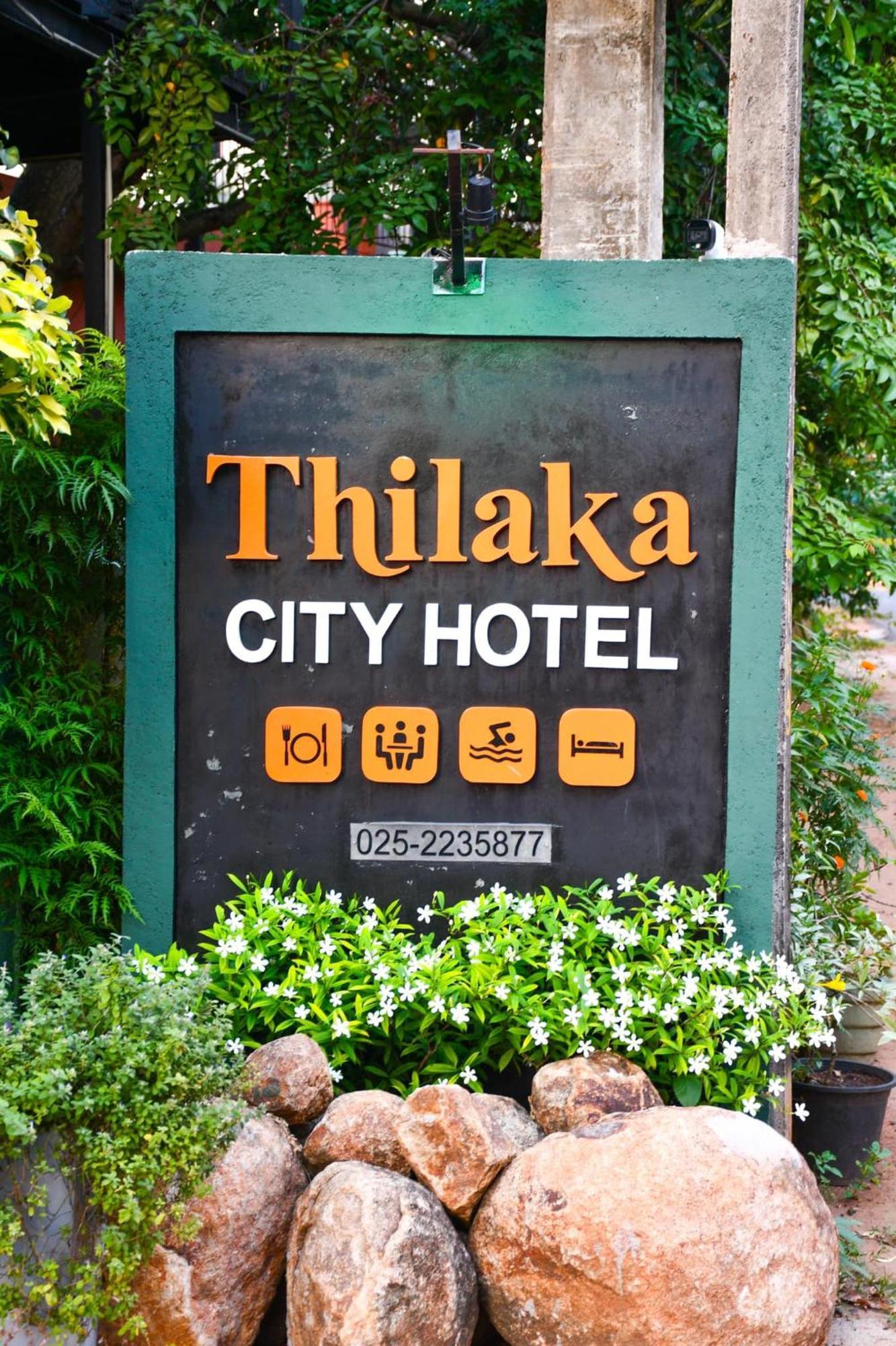 Thilaka City Hotel Anuradhapura Bagian luar foto